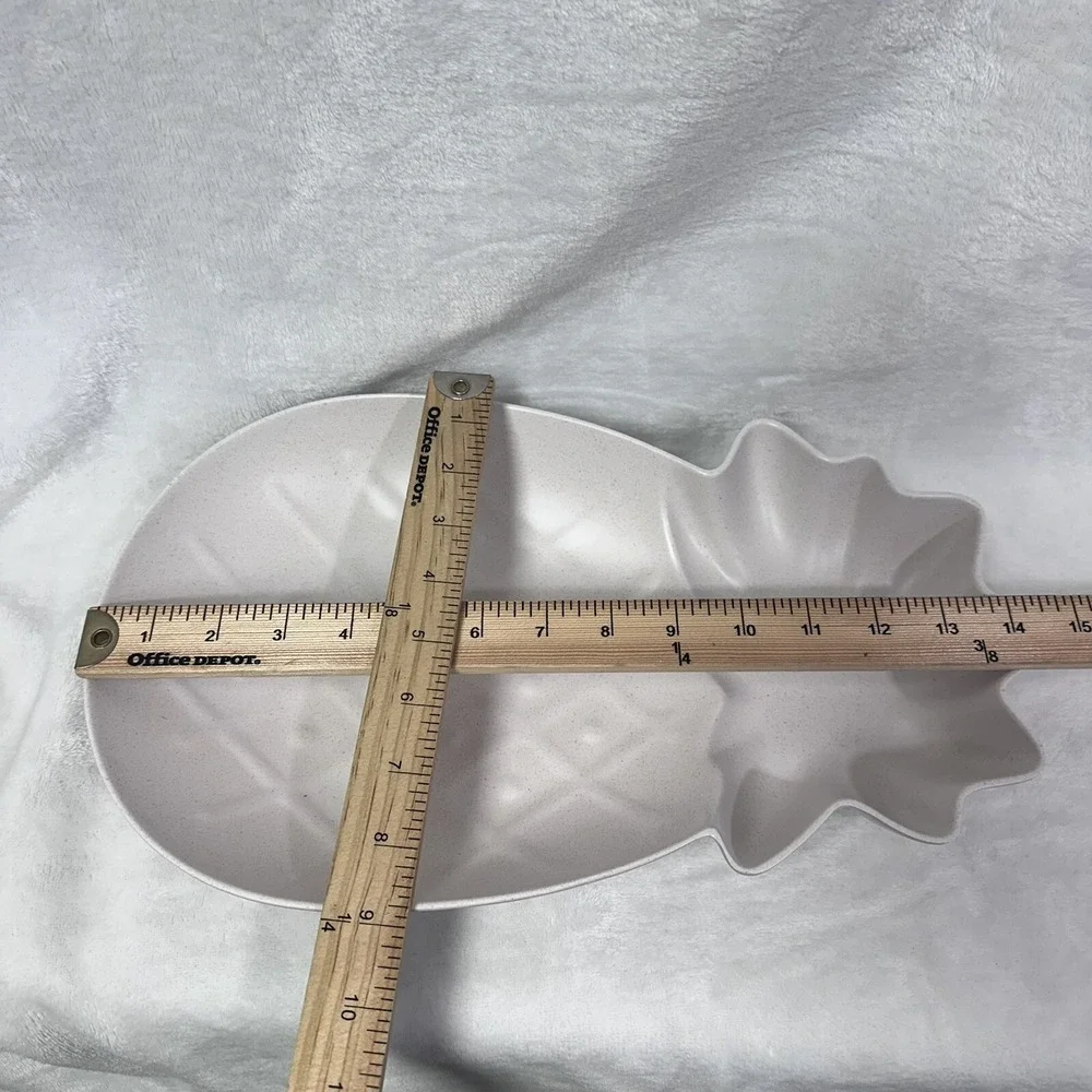 Sun Squad Pineapple Shaped White Melamine Serving Bowl 14x9
